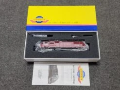 Athearn Genesis (Yellow Box) G6120 HO Scale EMD SD70M EMD Leasing 7018 - NOS
