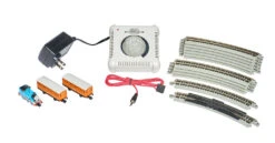 Bachmann 24028 N Scale Thomas The Tank Engine Annie And Clarabel Train Set -Bachmann Zone bachmann 24028 n scale thomas the tank engine annie and clarabel train set 3