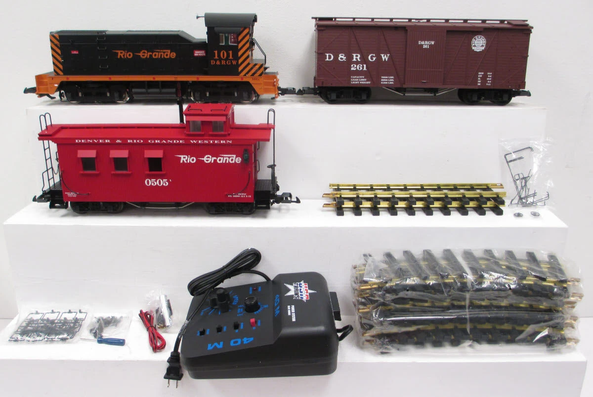 USA Trains R72300 G Gauge Rio Grande D&RGW Train Set - NOS 4 USA Trains R72300 G Gauge Rio Grande D&RGW Train Set - NOS - Image 2
