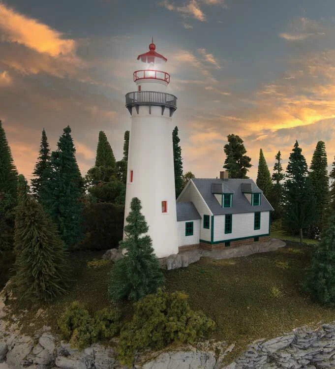 Walthers Cornerstone 933-3665 HO Scale Eagle Point Lighthouse With LED - Kit 3 Walthers Cornerstone 933-3665 HO Scale Eagle Point Lighthouse With LED - Kit