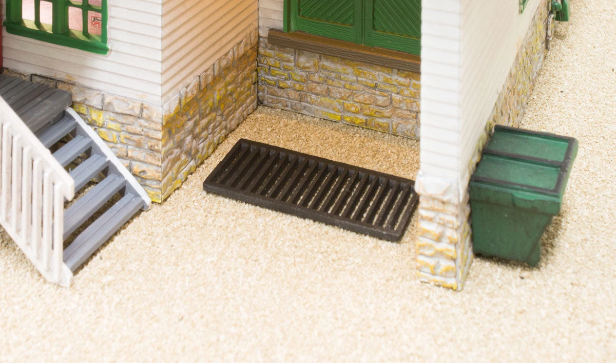 Woodland Scenics BR5059 HO Scale Built Up Structure - H&H Feed Mill 6 Woodland Scenics BR5059 HO Scale Built Up Structure - H&H Feed Mill - Image 4